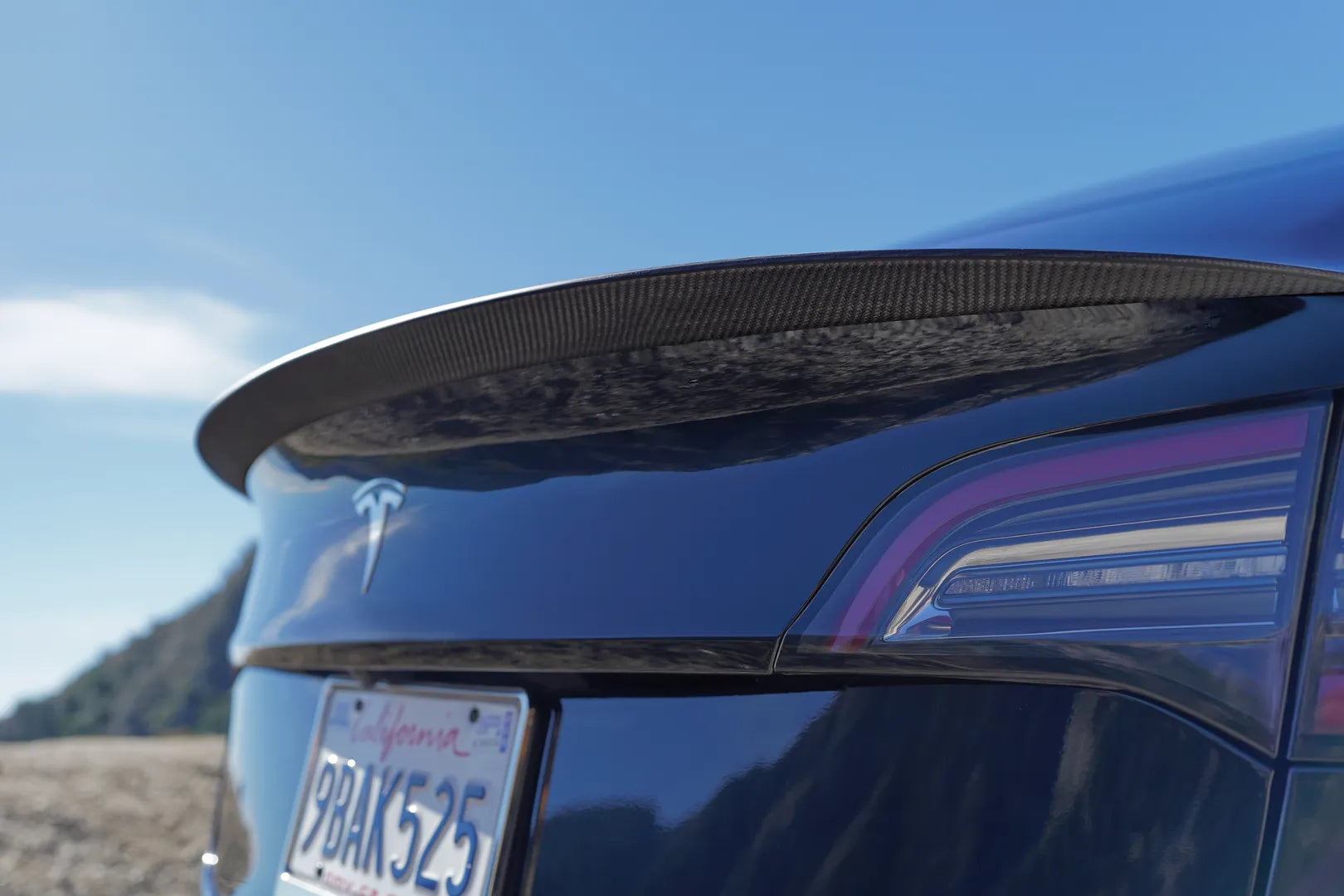 Glossy Carbon Fiber Performance Spoiler